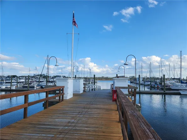 100 Marina Dr #A14, St Simons Island, GA 31522