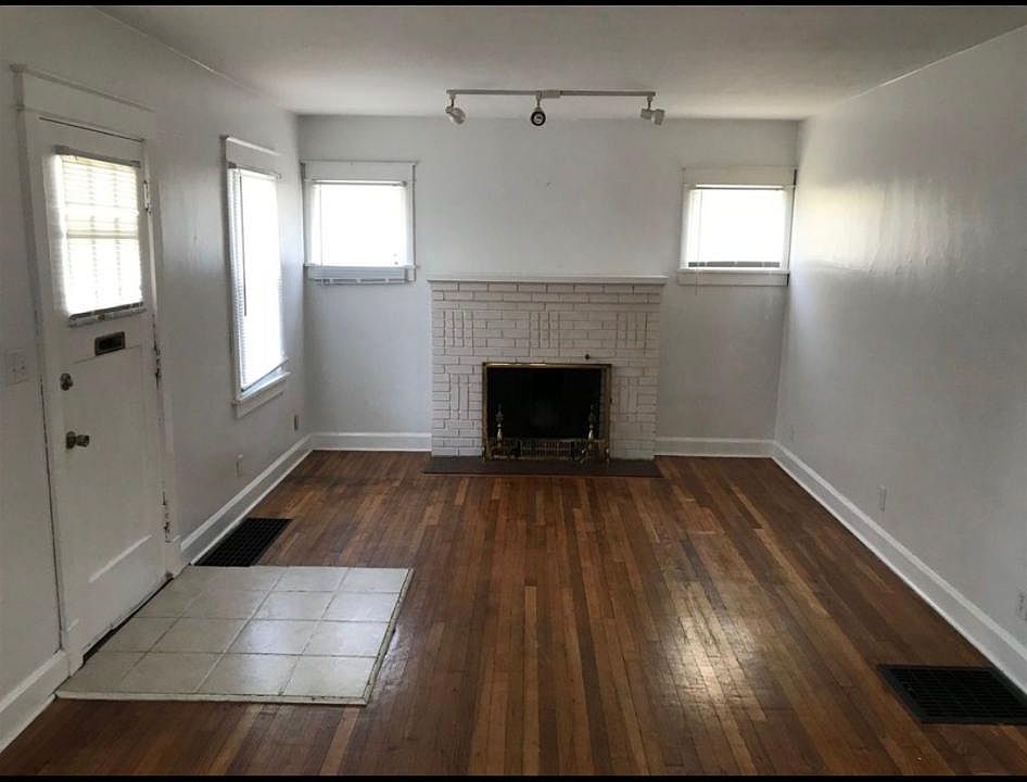1st image of 1410 N Linden St