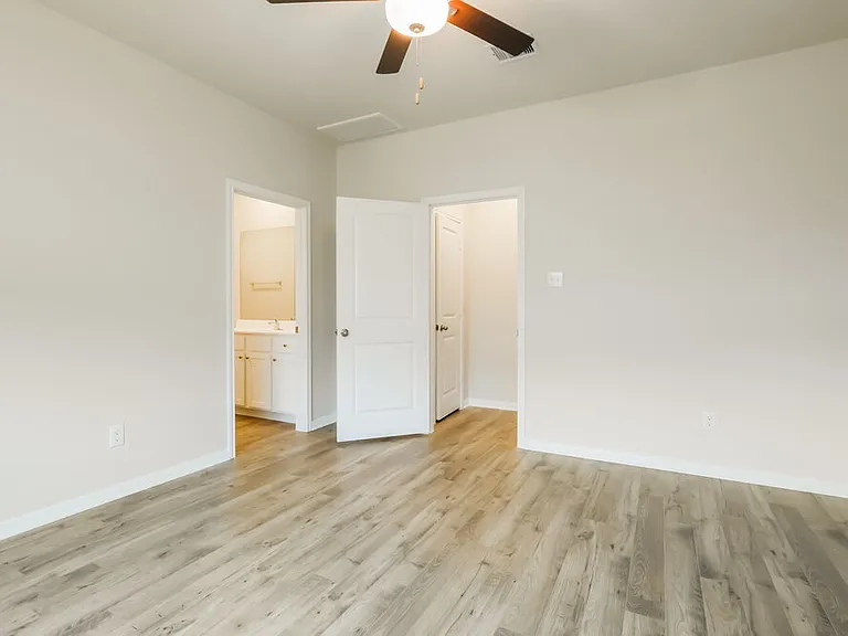 16459 Honeysuckle Hill Dr — Photo 10