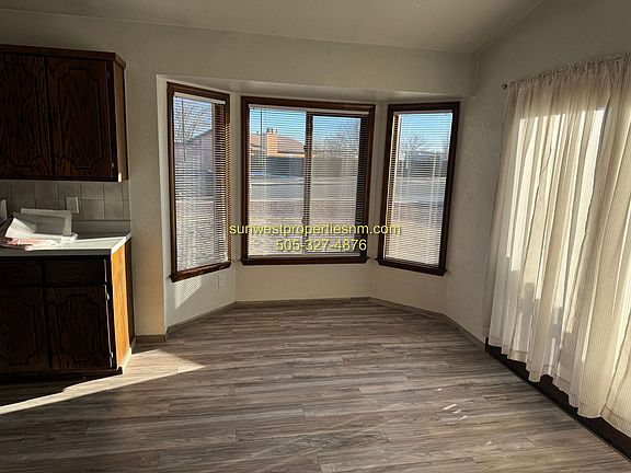 5th image of 2620 Cliffside Dr