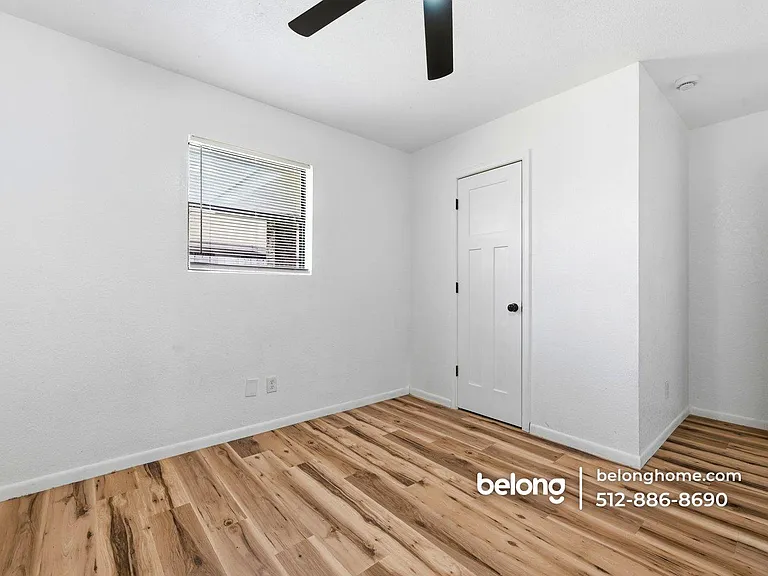 3103 Honeysuckle Cir #B — Photo 17