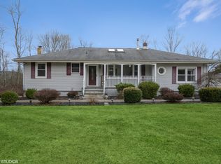 91 Round Hill Rd, Washingtonville, NY 10992