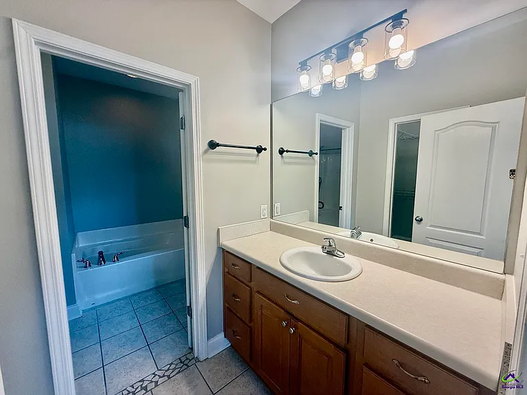 634 Post Oak Way — Photo 9