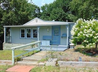 15 Water St, Swansea, MA 02777