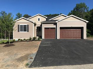 22 Wexford Dr, Niskayuna, NY 12309