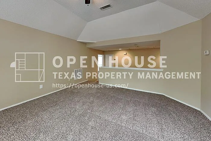 2317 Norwich St — Photo 22