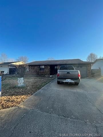 1st image of 578 E 135th Pl S