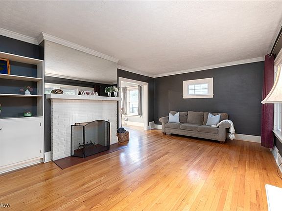 4th image of 2202 Mars Ave