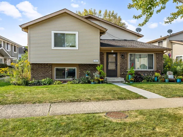 29W523 Winchester Cir S Unit 4, Warrenville, IL 60555