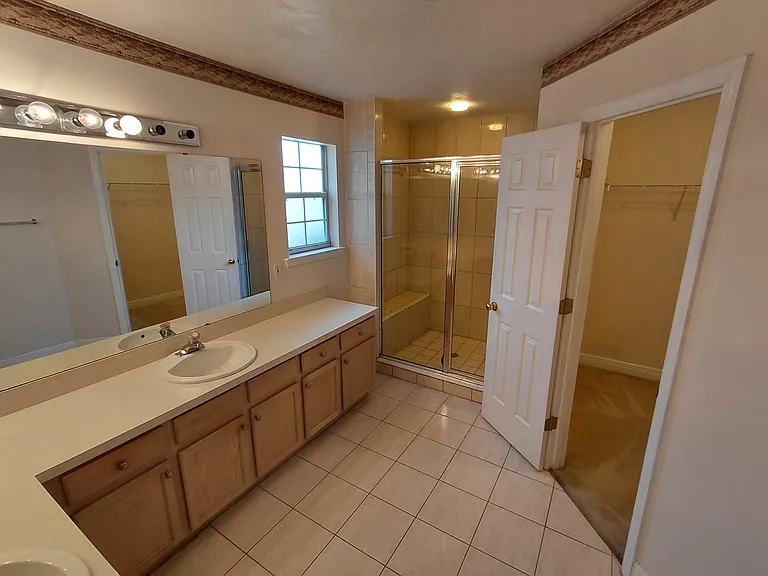 1810 Newman Ln — Photo 10