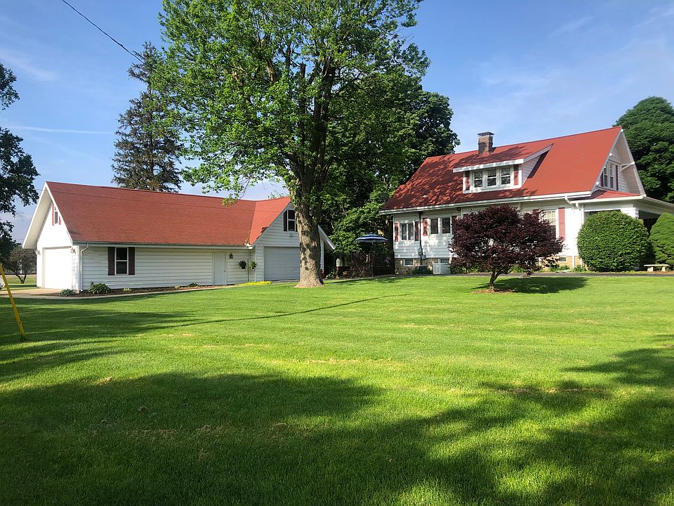1st image of 576 Elmwood Ct
