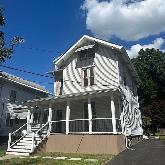 81 Carroll St — Photo 1