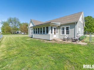 301 W Main St, Yates City, IL 61572