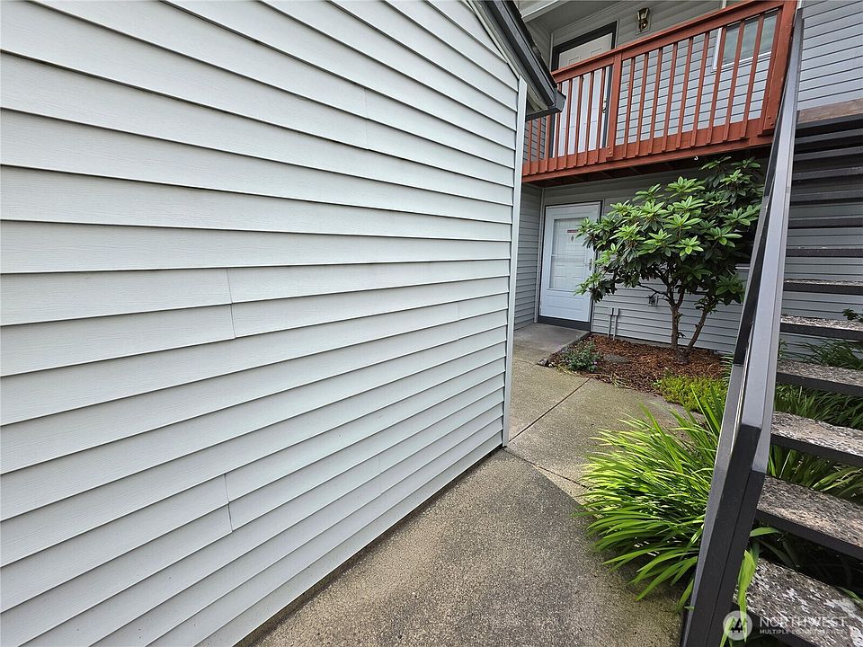1st image of 4000 NE 109th Avenue #175