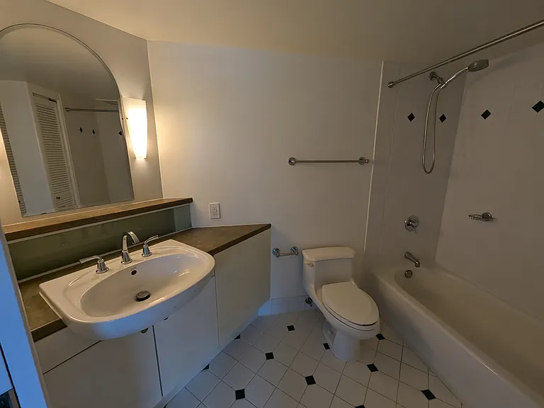 801 S King St #2907 — Photo 39