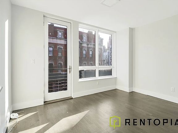 2nd image of 155 Meserole St APT 3B