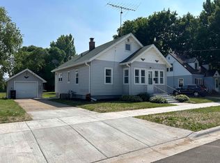 822 E Randall St, Shawano, WI 54166