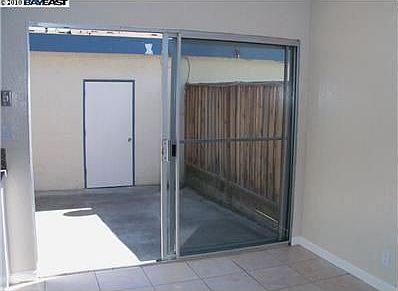 3rd image of 4440 Bolivar Pl