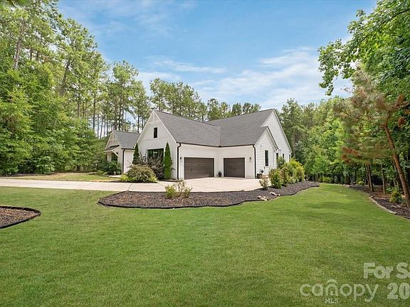 2nd image of 6321 Chimney Bluff Rd