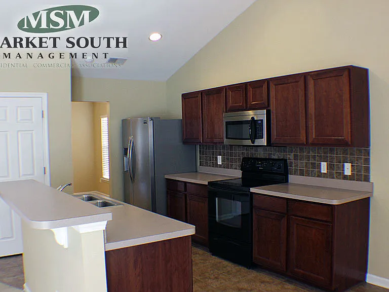 38 Hamilton Grove Dr — Photo 2