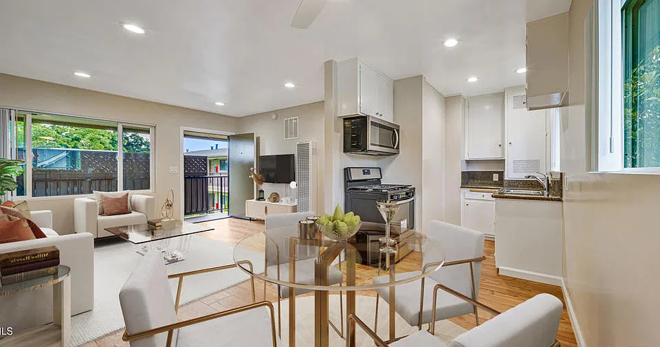 720 E Mountain St #5