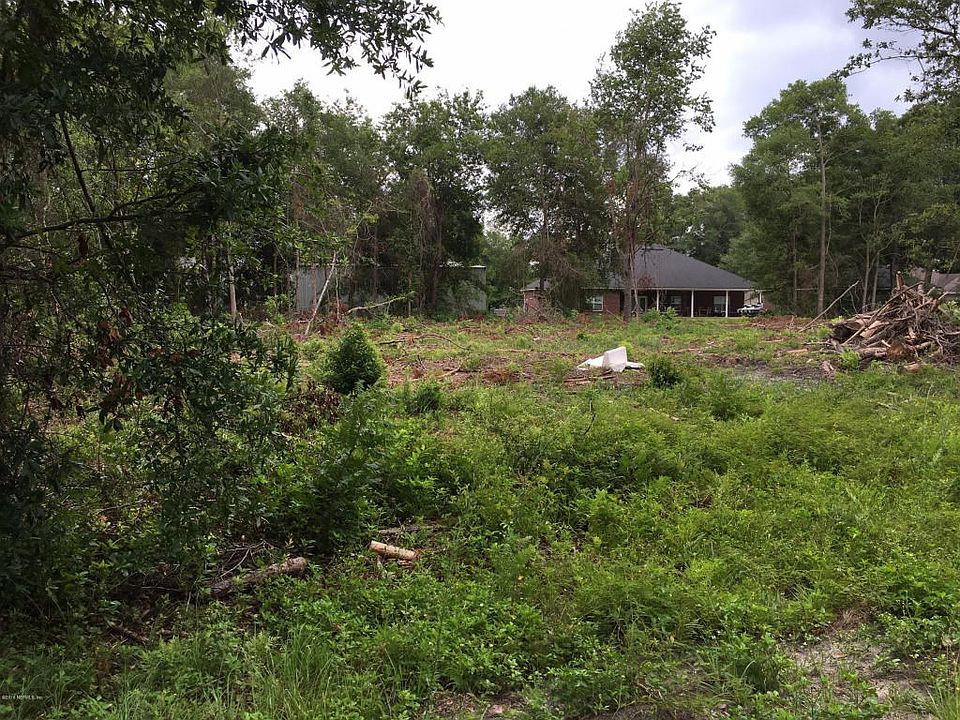 01 Wesley Rd lot left to right