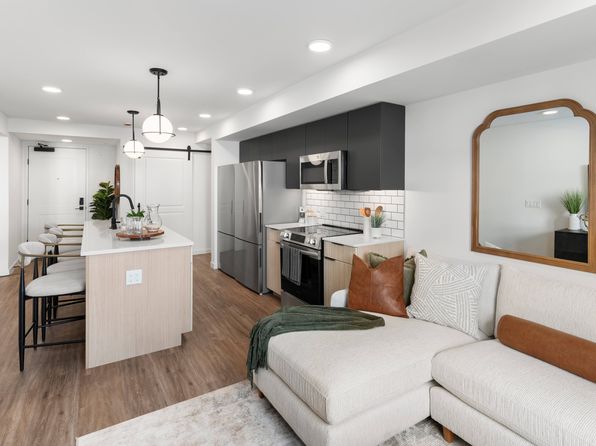 1080 S Park Loop Rd #E438