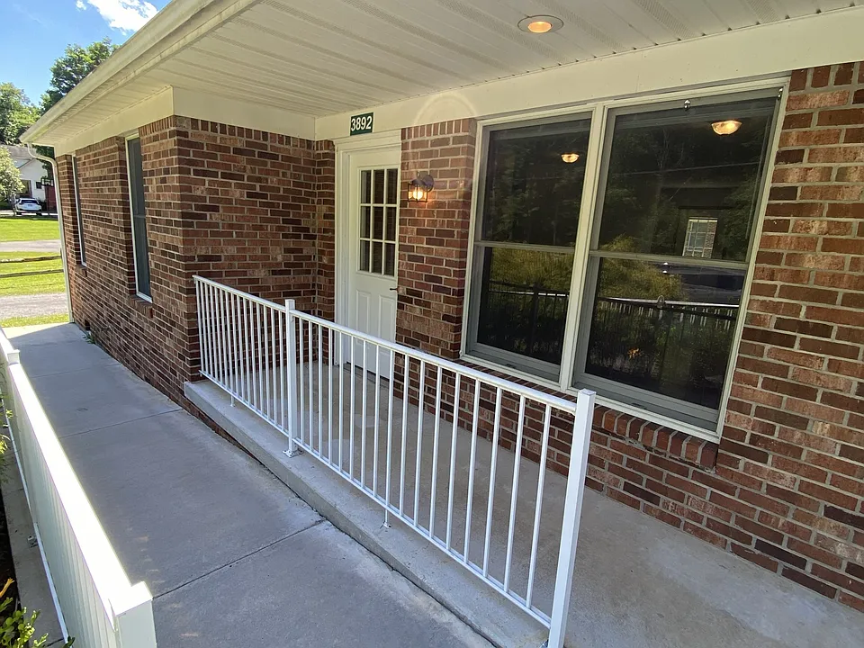 3892 New Creek Hwy