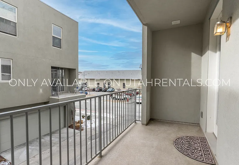 4738 W Daybreak Rim Way — Photo 8