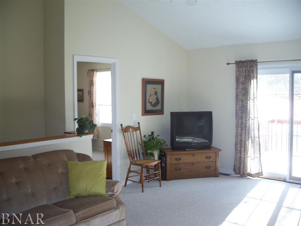 1st image of 107 N Blair Dr APT 27