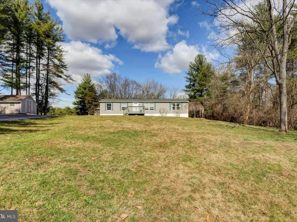 15530 Mobile Rd, Williamsport, MD 21795