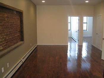 2nd image of 1219 Lincoln Pl