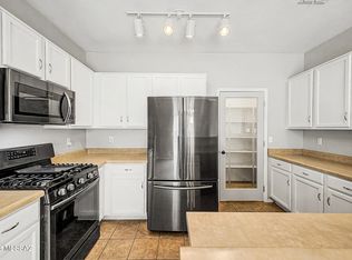8222 W Babbitt Ct, Tucson, AZ 85757