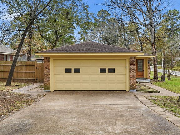 2nd image of 20 Moon Valley Ct