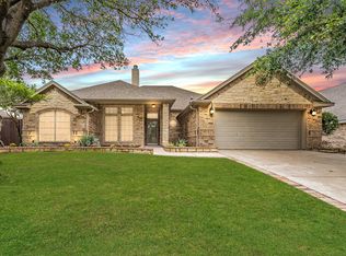 113 Water Wood Dr, Saginaw, TX 76179