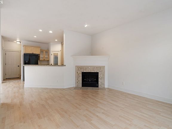 5th image of 1184 SE Alika Ave