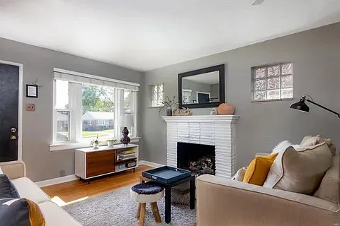 931 Briarton Dr — Photo 4