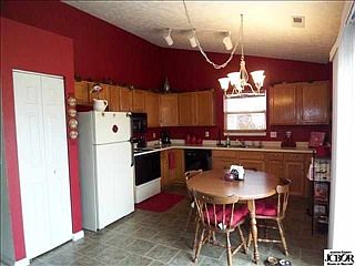 2nd image of 232 Spurgeon Dr