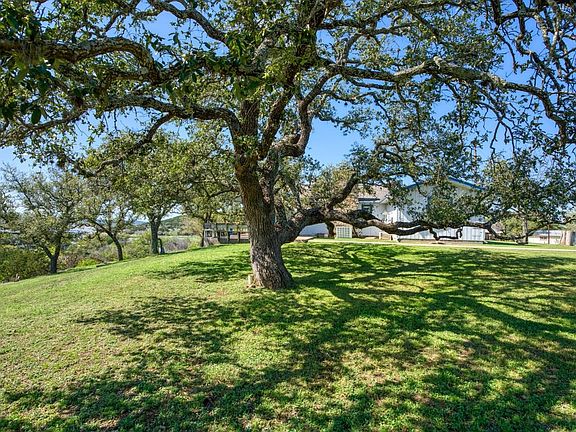 4th image of 405 Loma Vista