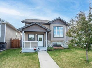 6 E Castella Cres, Red Deer, AB T4P 0L4