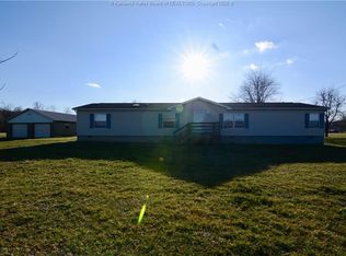17682 Graham Station Rd, Letart, WV 25253