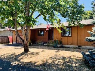 1615 Pritchett Pl, Cottage Grove, OR 97424