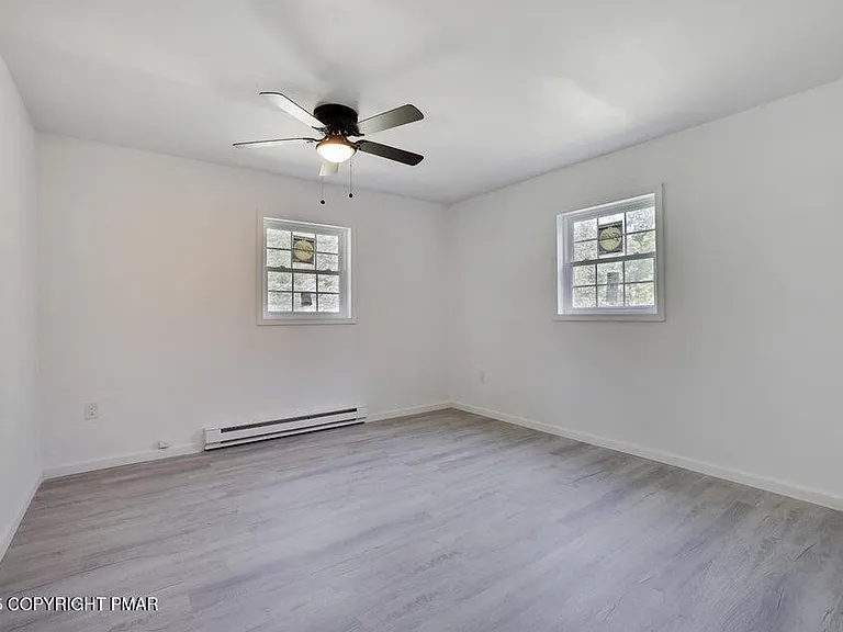 3119 Essex Rd — Photo 11