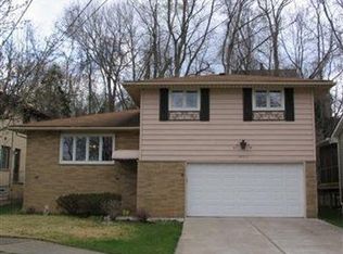 4955 Willow Brook Dr, Cleveland, OH 44125