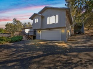 20766 Rising Hill Cir, Groveland, CA 95321