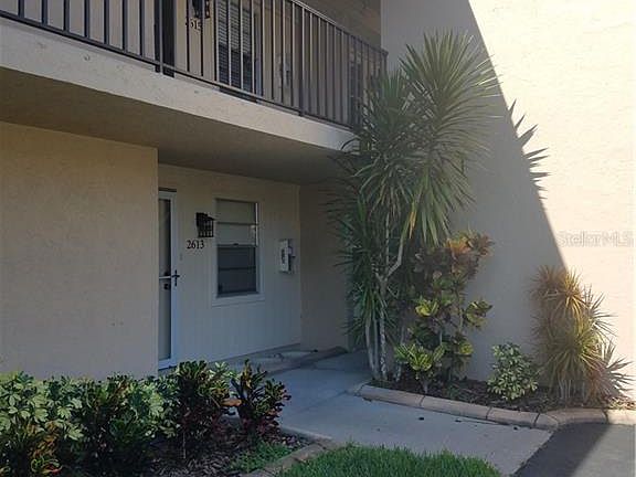 4th image of 2613 Woodgate Ln #K-5