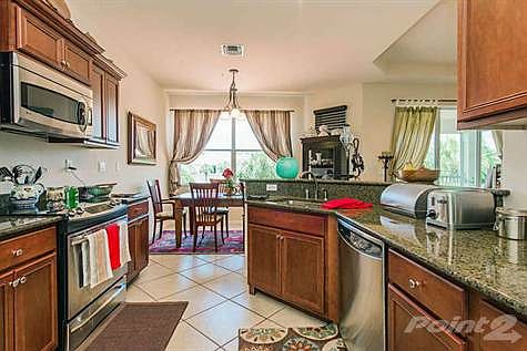 12855 Carrington Cir-small-004-kitchen-666x445-72dpi