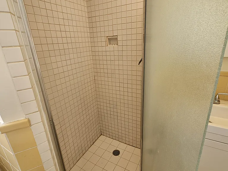 1935 Clay St #302 — Photo 13