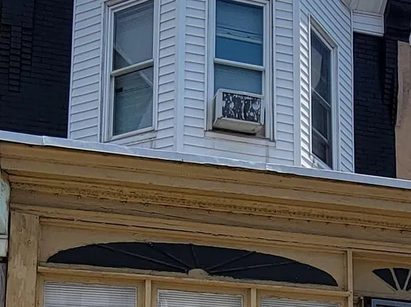 5722 Malcolm St, Philadelphia, PA 19143