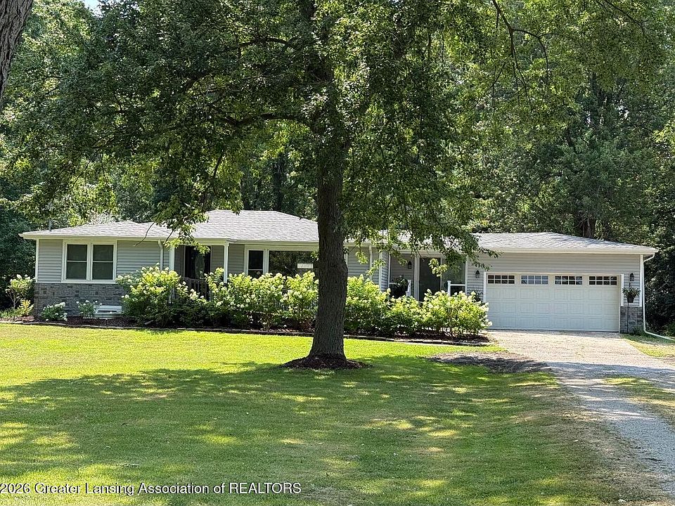1st image of 2927 Abbot Rd